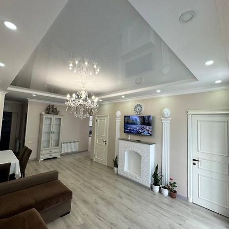 Apartment 7 Батуми Экстерьер фото