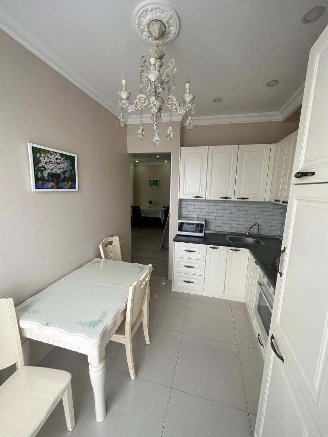 Apartment 7 Батуми Экстерьер фото